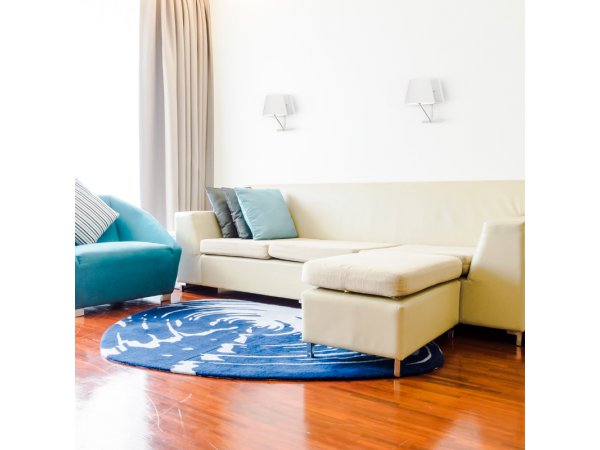 LM CONCOM W WH KINKIET