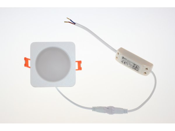 LM 824 IP OPRAWA LED - HERMETYCZNA IP44 - GŁĘBOKOŚĆ 3 CM !