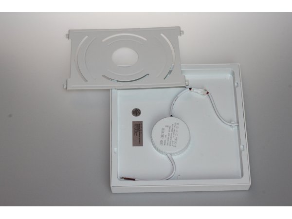 LM P 801/12W WH PLAFON LED 980lm = 75W - SUPER PŁASKI WYS. 2,3 CM !